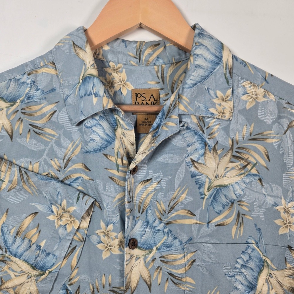 Jos. A. Bank Button Down Medium  100% Silk Tropical Floral Camp Shirt Hawaiian